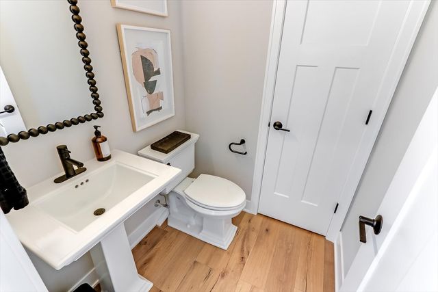 705 Pomfret Court, Oswego, IL 60543