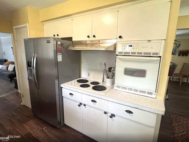 44790 Kemp Street, Sterling Heights, MI 48314