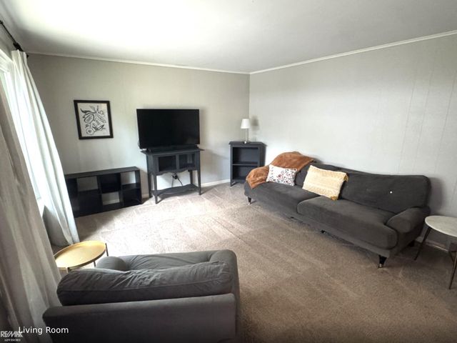 44790 Kemp Street, Sterling Heights, MI 48314