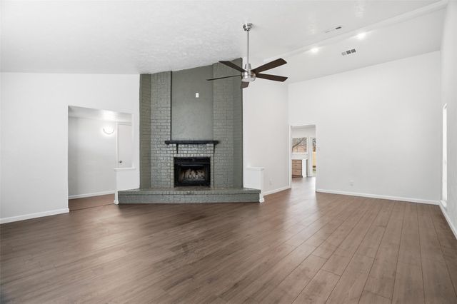 3840 Seven Gables Street, Fort Worth, TX 76133