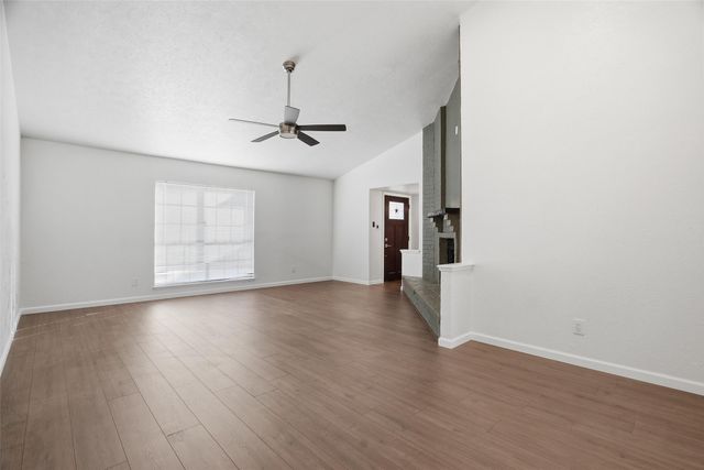 3840 Seven Gables Street, Fort Worth, TX 76133