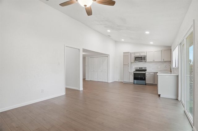 3840 Seven Gables Street, Fort Worth, TX 76133