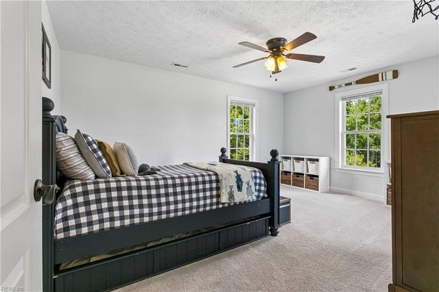 12 Elm ST, Poquoson, VA 23662