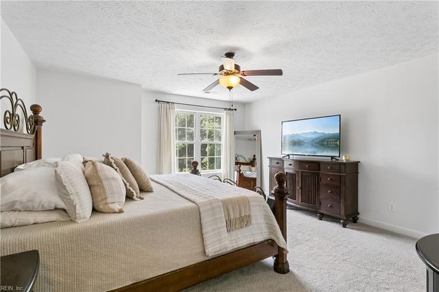 12 Elm ST, Poquoson, VA 23662