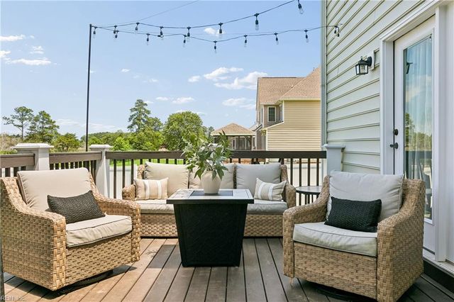 12 Elm ST, Poquoson, VA 23662