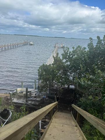 4517 S Indian River Drive, Fort Pierce, FL 34950