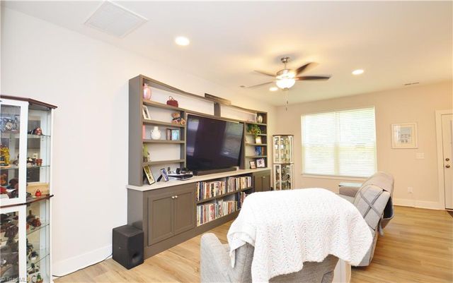 823 Pryor Street, Mebane, NC 27302
