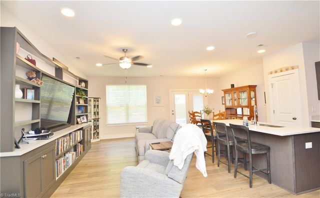 823 Pryor Street, Mebane, NC 27302