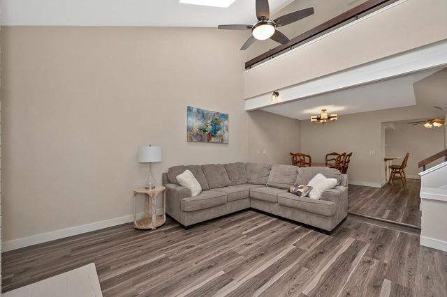 7448 Creekridge Ln, Citrus Heights, CA 95610