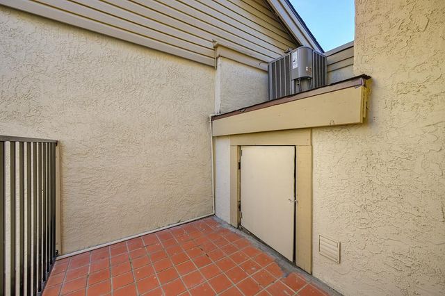 7448 Creekridge Ln, Citrus Heights, CA 95610