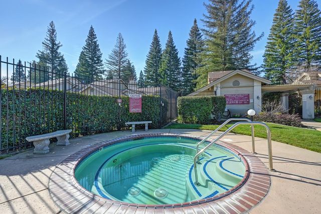 7448 Creekridge Ln, Citrus Heights, CA 95610