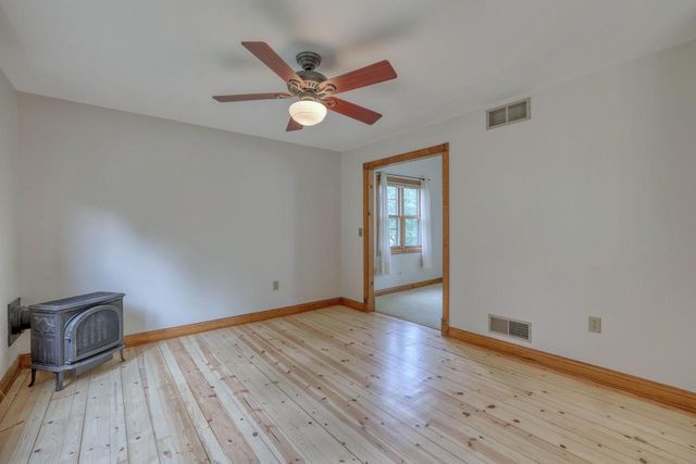 798 Greenway TERRACE, Hartland, WI 53029