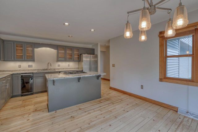 798 Greenway TERRACE, Hartland, WI 53029
