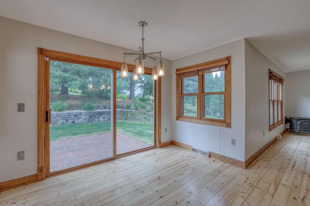 798 Greenway TERRACE, Hartland, WI 53029