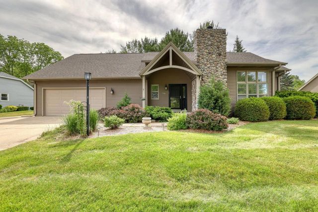798 Greenway TERRACE, Hartland, WI 53029