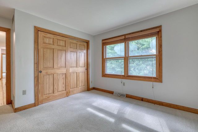 798 Greenway TERRACE, Hartland, WI 53029