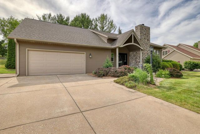 798 Greenway TERRACE, Hartland, WI 53029