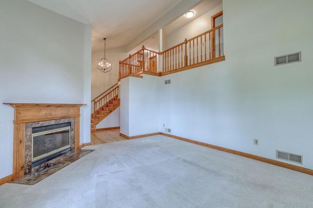 798 Greenway TERRACE, Hartland, WI 53029