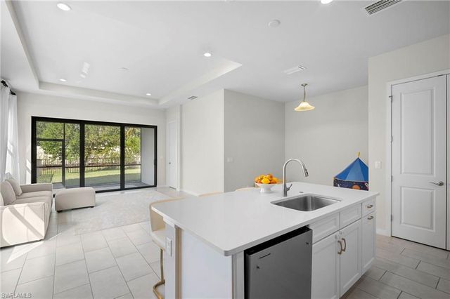 14720 Kingfisher LOOP, Naples, FL 34120