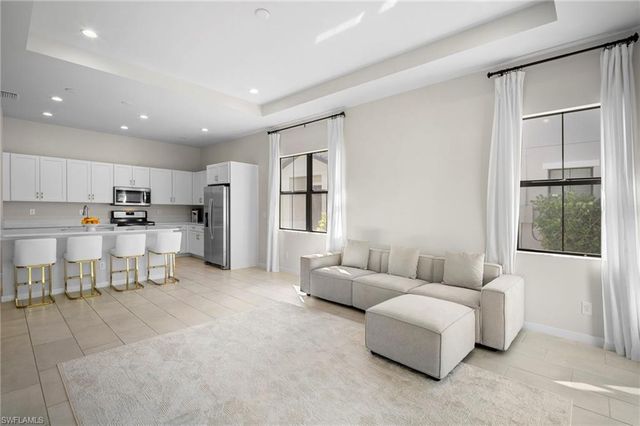 14720 Kingfisher LOOP, Naples, FL 34120