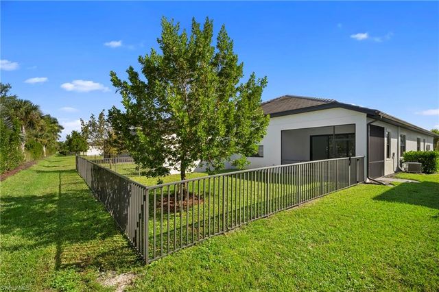 14720 Kingfisher LOOP, Naples, FL 34120