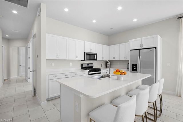 14720 Kingfisher LOOP, Naples, FL 34120