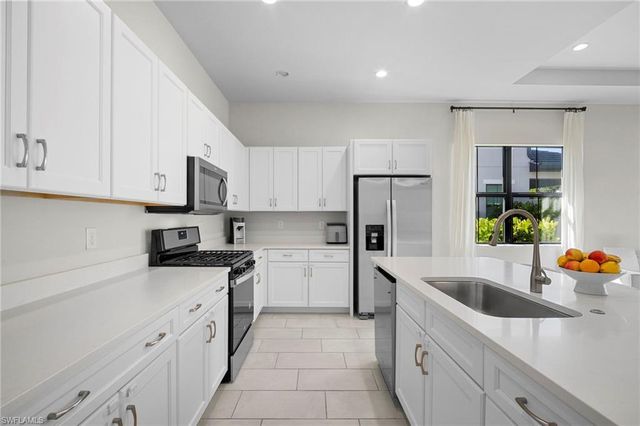 14720 Kingfisher LOOP, Naples, FL 34120