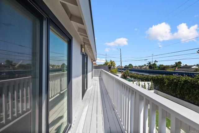 21792 Kaneohe Ln, Huntington Beach, CA 92646