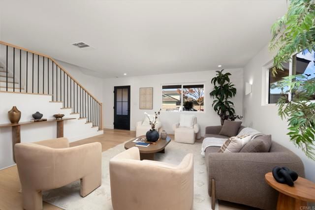 21792 Kaneohe Ln, Huntington Beach, CA 92646