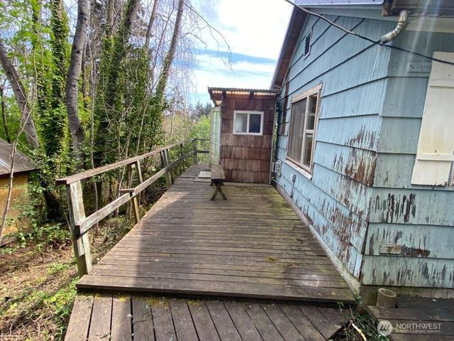 11420 103rd Avenue SW, Vashon, WA 98070