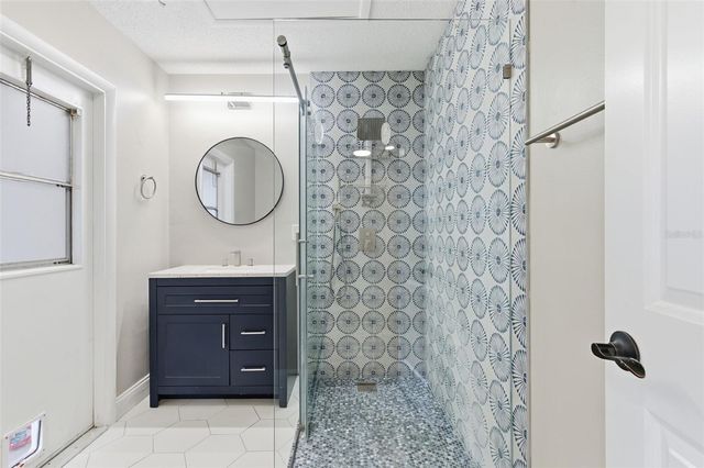 9993 86TH ST, Seminole, FL 33777