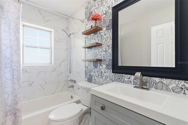 9993 86TH ST, Seminole, FL 33777