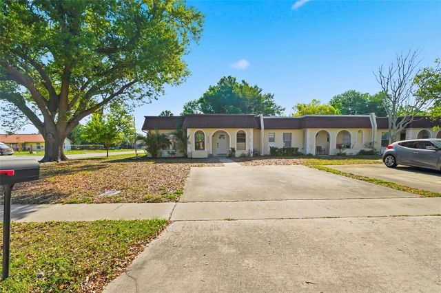 9993 86TH ST, Seminole, FL 33777