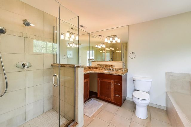 6067 N OCONTO Avenue, Chicago, IL 60631