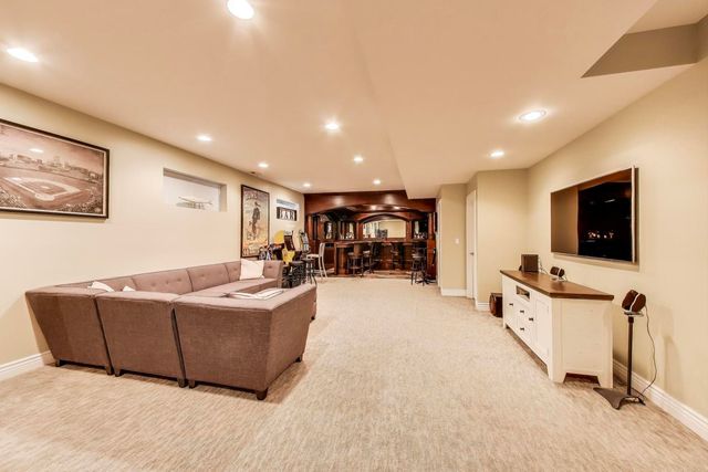 6067 N OCONTO Avenue, Chicago, IL 60631