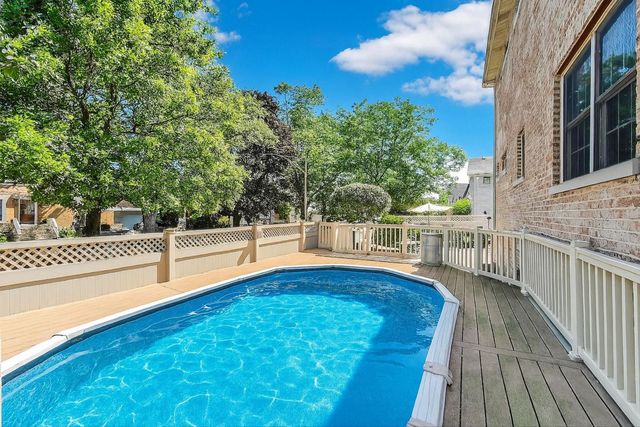 6067 N OCONTO Avenue, Chicago, IL 60631