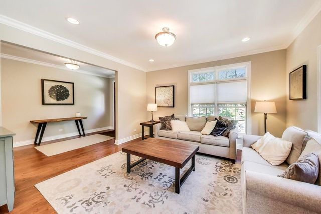 6067 N OCONTO Avenue, Chicago, IL 60631