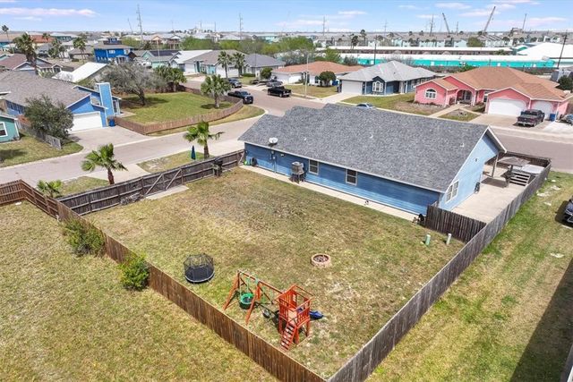 509 Rockport Channel, Port Aransas, TX 78373