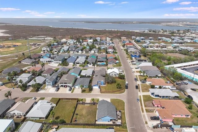 509 Rockport Channel, Port Aransas, TX 78373