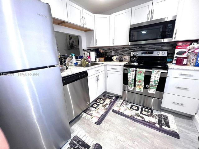 3531 Inverrary Drive 306, Lauderhill, FL 33319