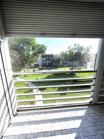3531 Inverrary Drive 306, Lauderhill, FL 33319