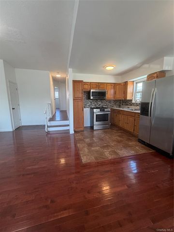453 Beach 63rd Street 2nd Floor, Far Rockaway, NY 11692