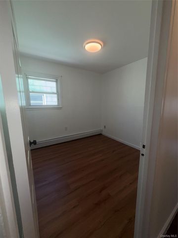 453 Beach 63rd Street 2nd Floor, Far Rockaway, NY 11692