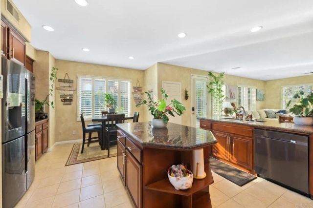 1747 Oriole Ct, Carlsbad, CA 92011