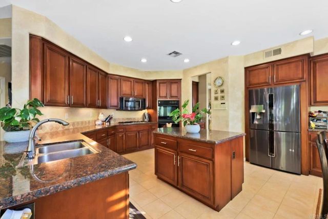 1747 Oriole Ct, Carlsbad, CA 92011