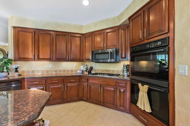 1747 Oriole Ct, Carlsbad, CA 92011