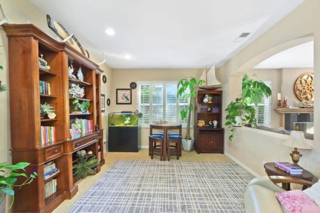 1747 Oriole Ct, Carlsbad, CA 92011