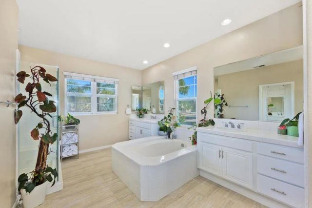 1747 Oriole Ct, Carlsbad, CA 92011