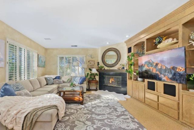 1747 Oriole Ct, Carlsbad, CA 92011