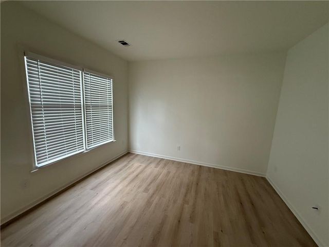 183 Victoria Way, Roswell, GA 30075